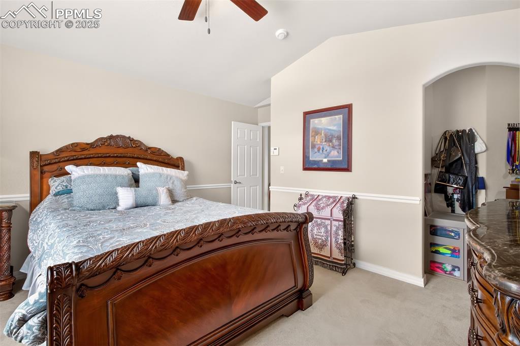 Image 17 of 38: Bedroom