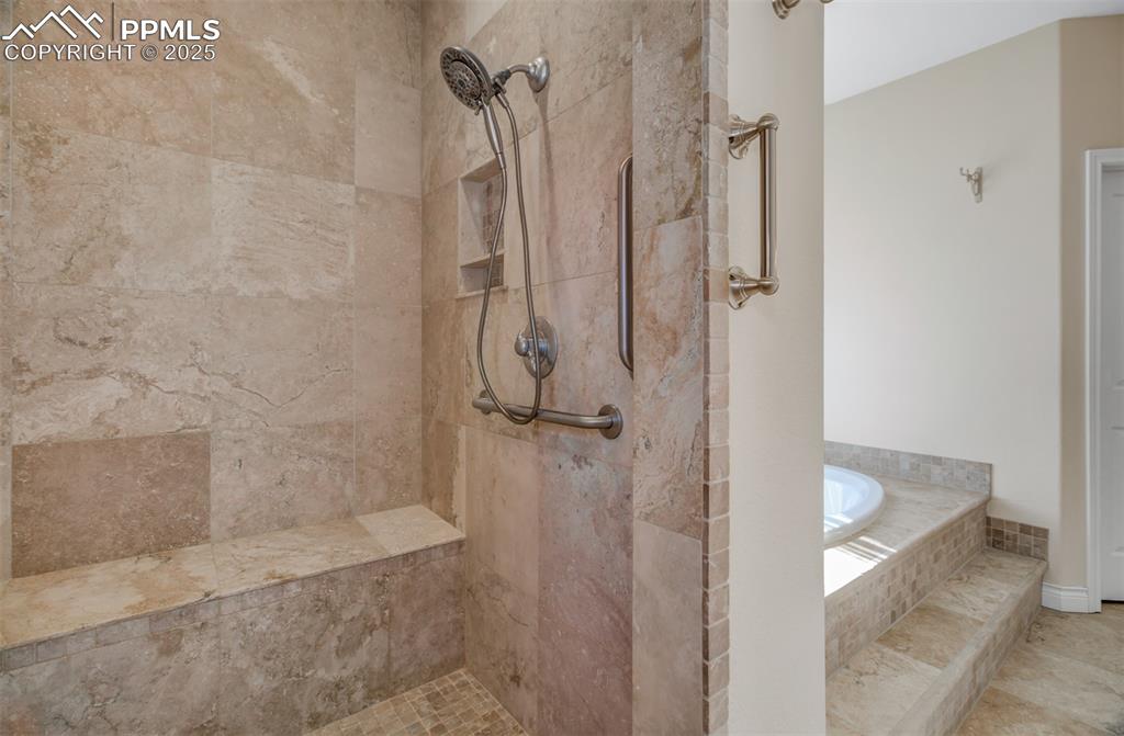 Image 14 of 48: Primary shower