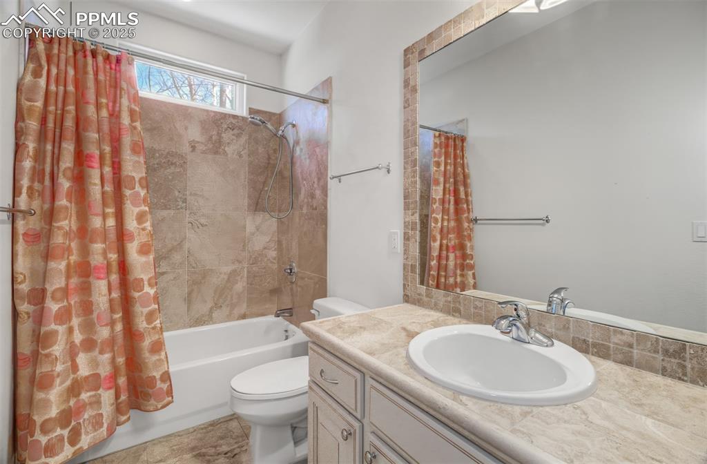 Image 21 of 48: Full bathroom near bedroom 3 and 4