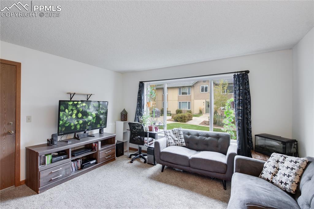 Image 3 of 22: Living Room