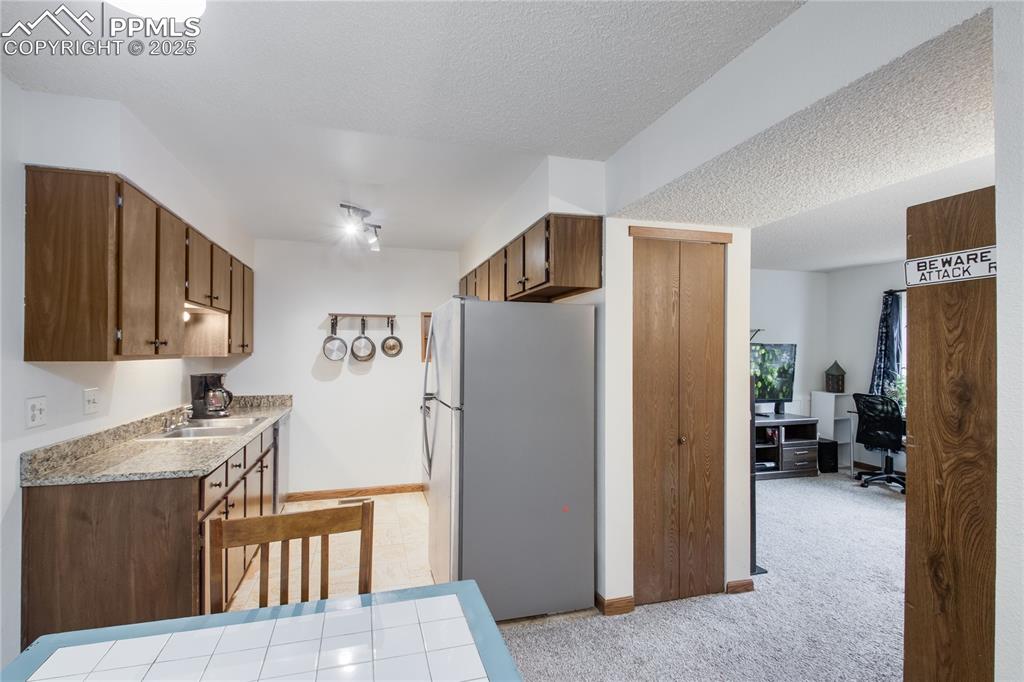 Image 6 of 22: Kitchen