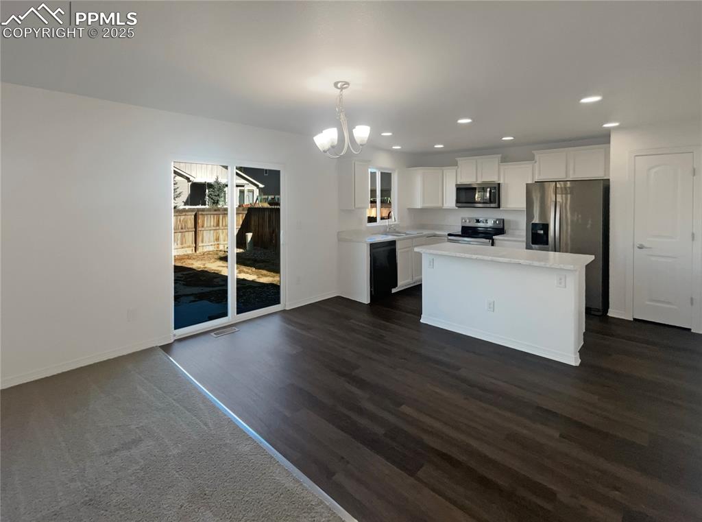 Image 11 of 23: Kitchen