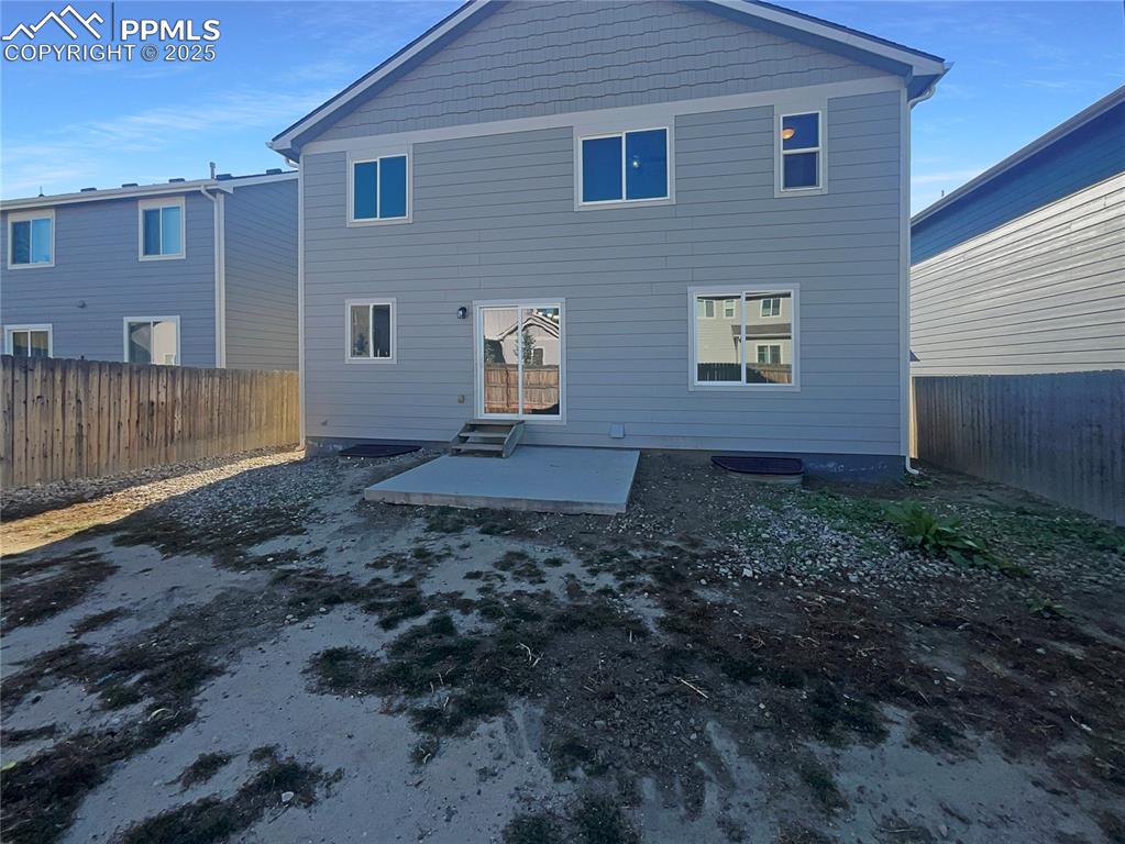 Image 8 of 23: Back of Structure