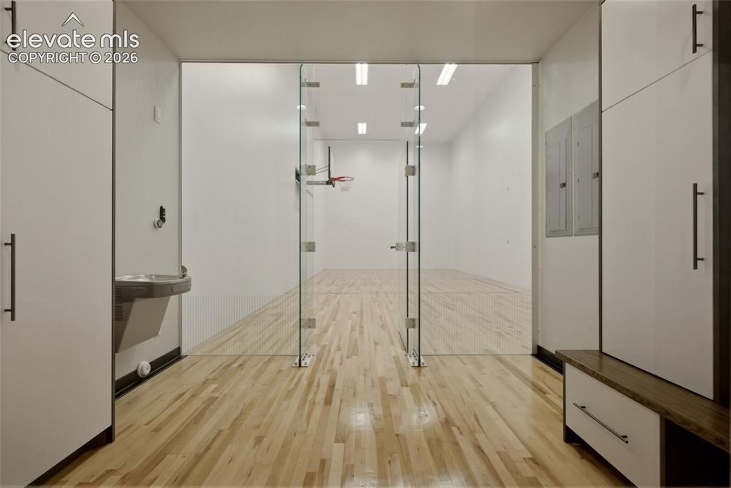 Image 8 of 50: Sport Court/Raquetball, basketball, wallyball