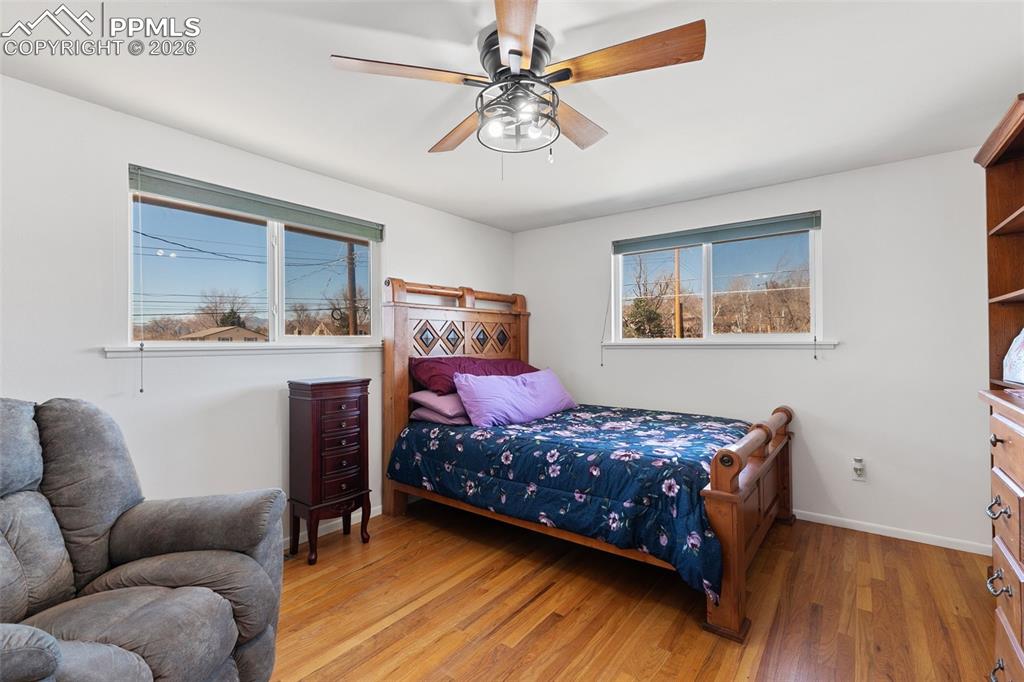 Image 20 of 43: Bedroom