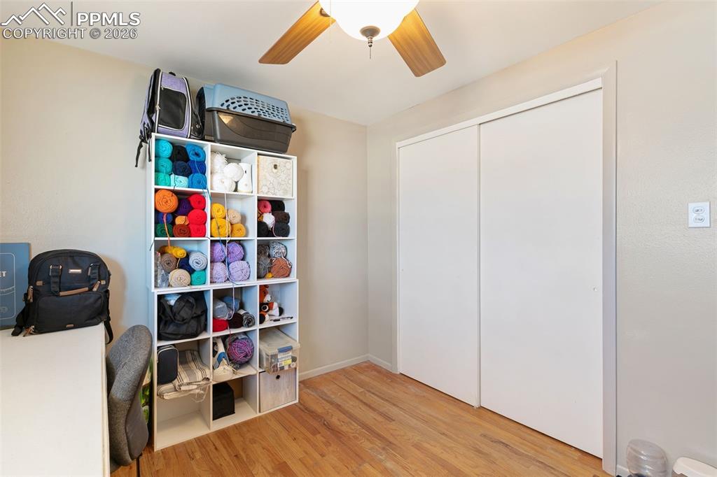 Image 25 of 43: Bedroom