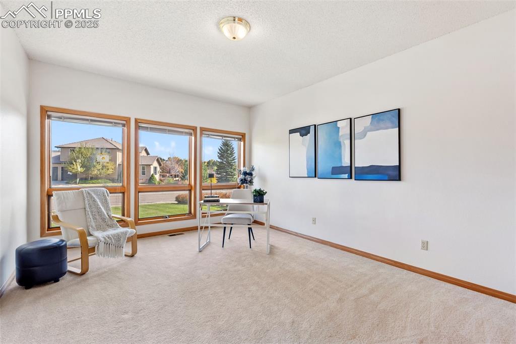 Image 22 of 35: Bedroom 3