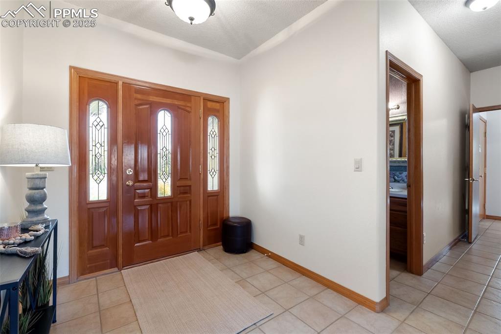 Image 3 of 35: Entry