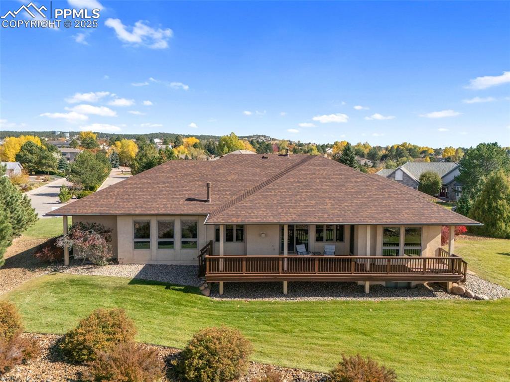 Image 33 of 35: Back of Structure