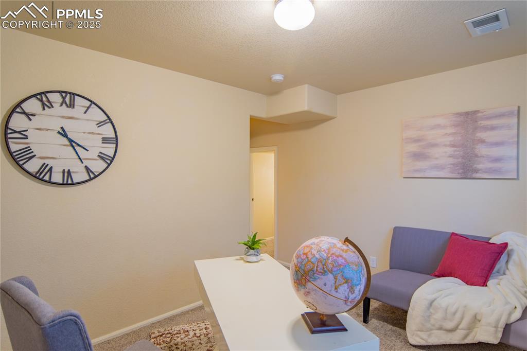 Image 18 of 22: Basement bedroom