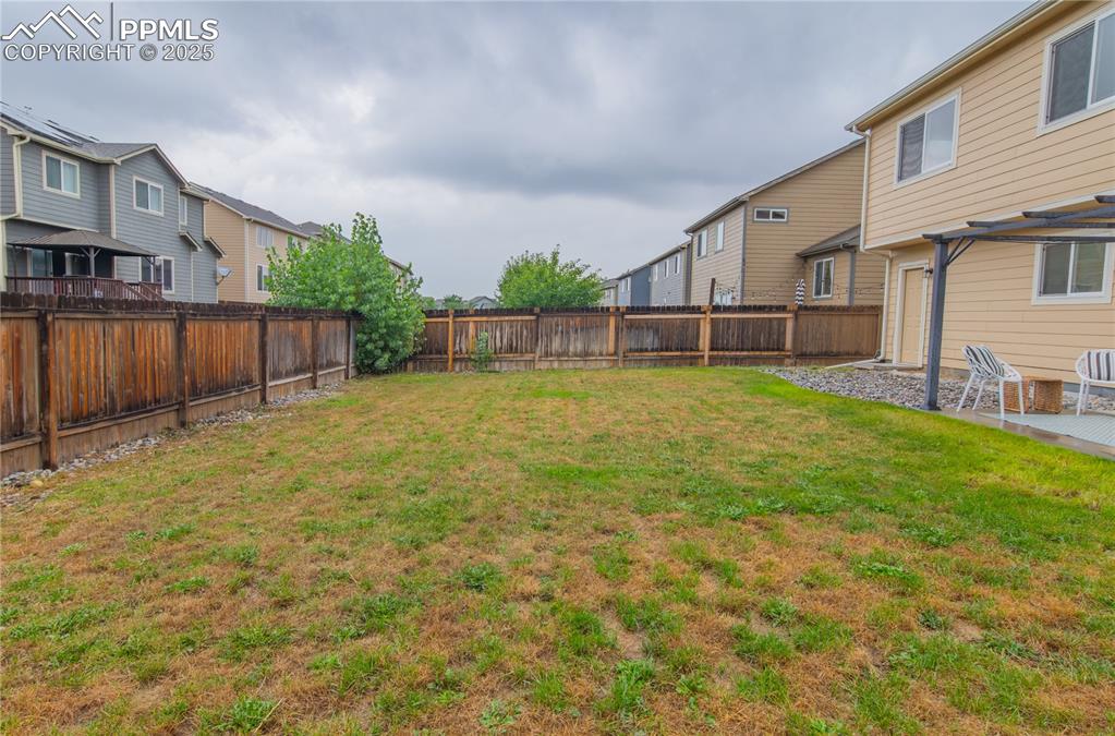 Image 22 of 22: Yard