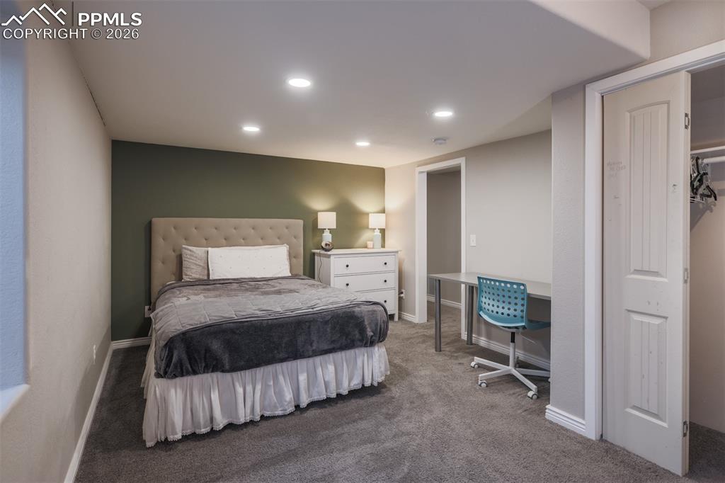 Image 30 of 42: Bedroom