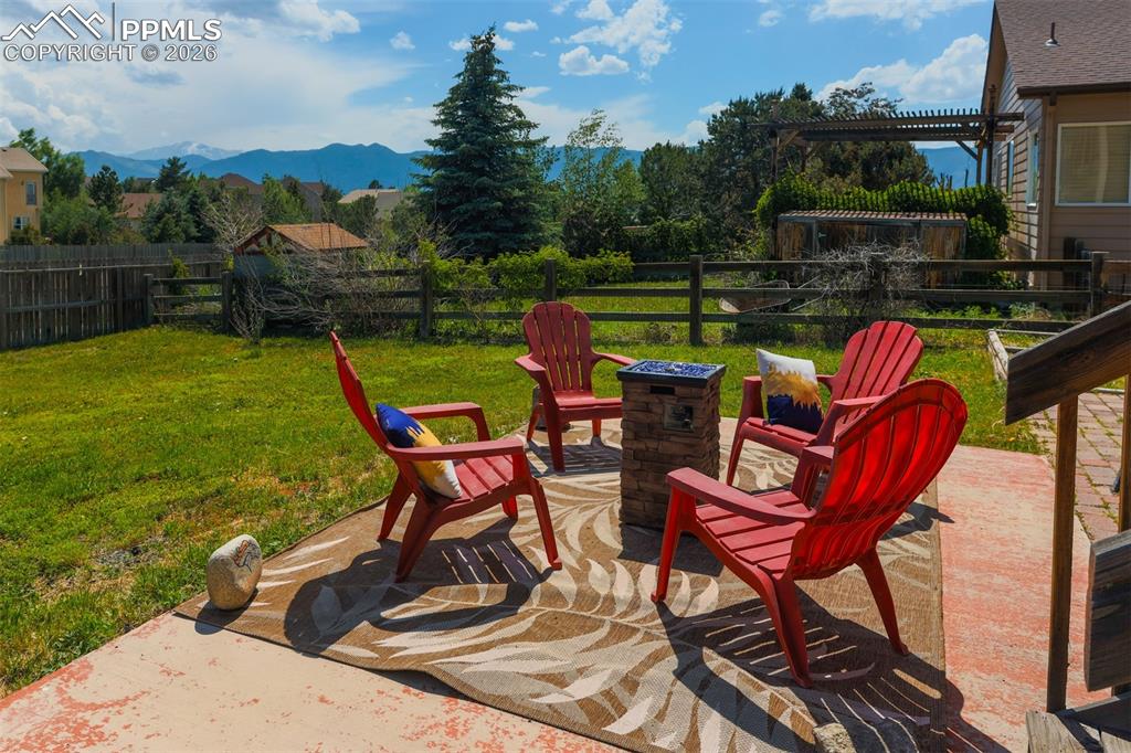 Image 37 of 42: Patio