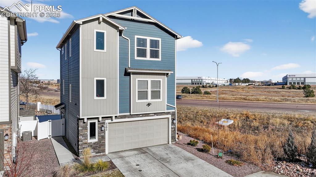 Image 2 of 32: Front of Structure