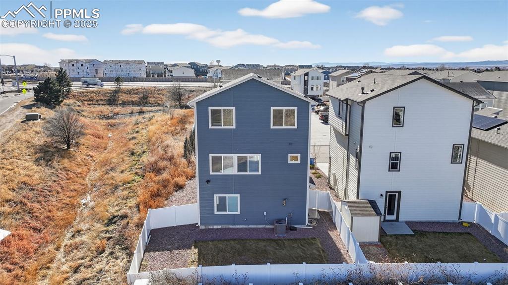 Image 7 of 32: Back of Structure