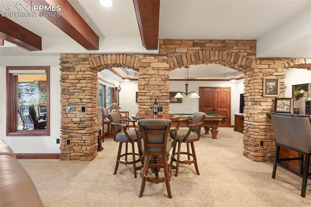 Image 28 of 50: Perfect entertaining space