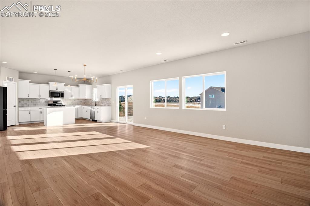 Image 11 of 39: Living Room