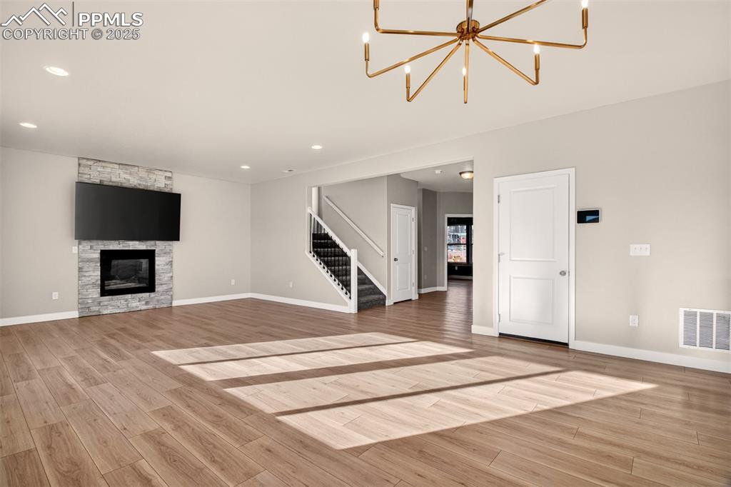 Image 13 of 39: Living Room