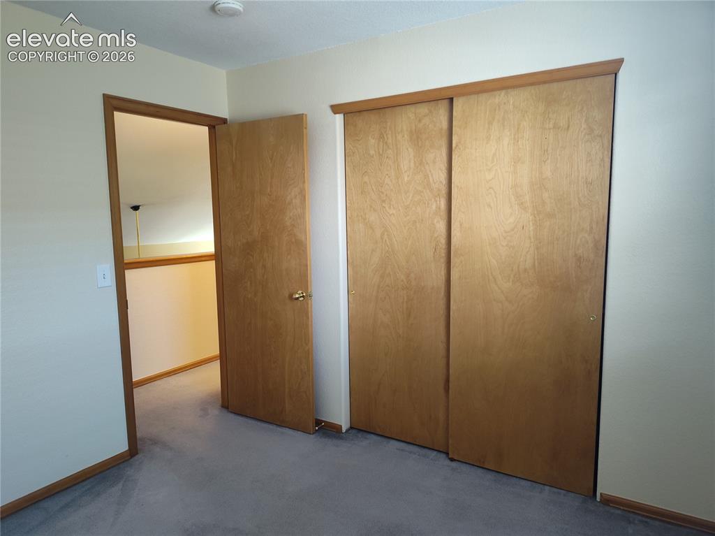 Image 31 of 49: Secondary bedroom