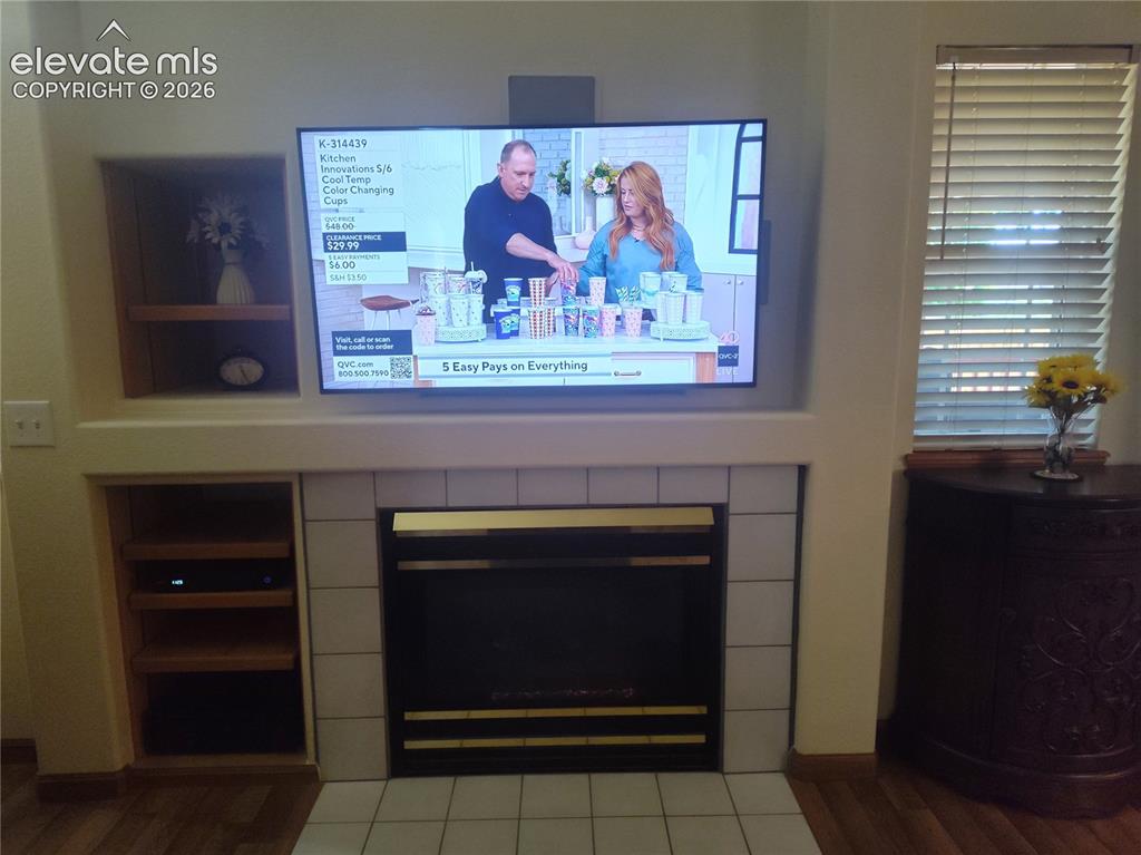 Image 6 of 49: Fireplace in Living room