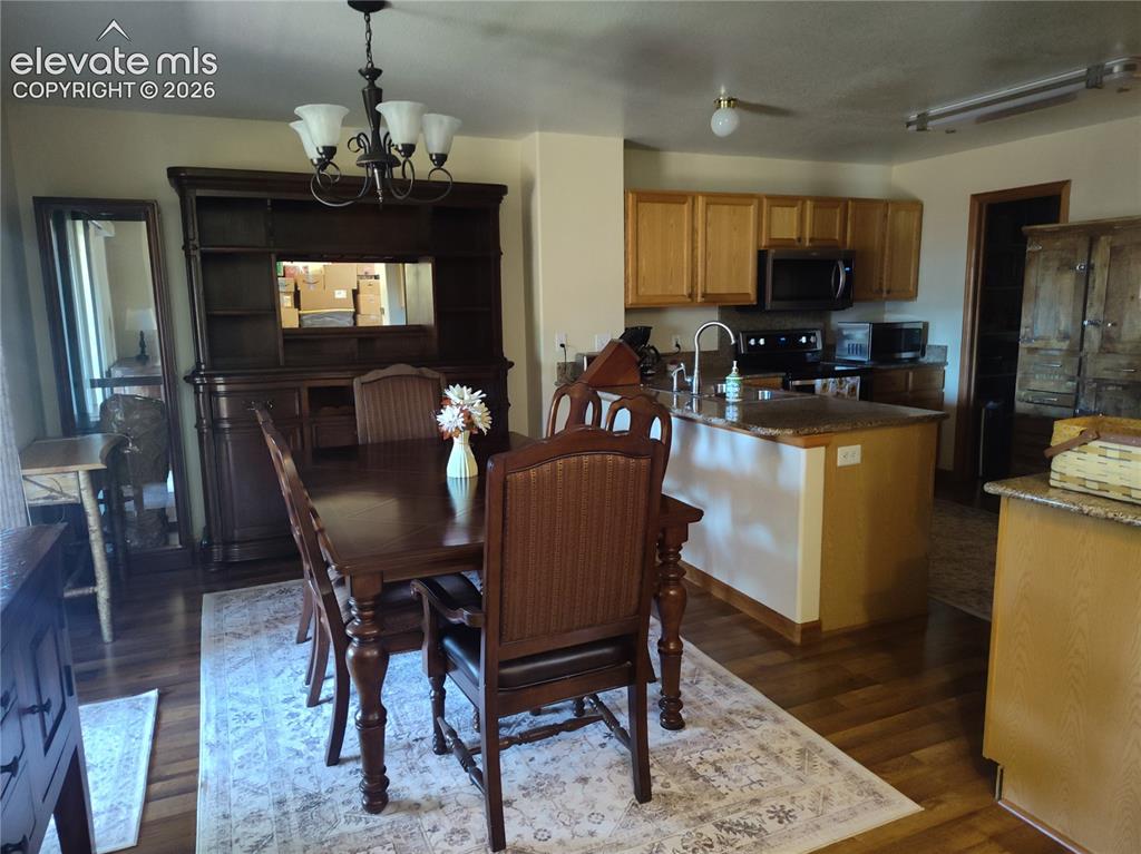 Image 8 of 49: Dining Room
