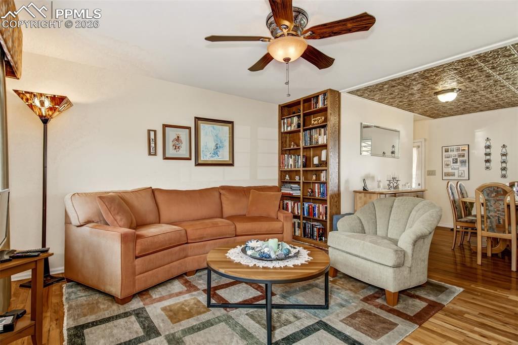 Image 3 of 50: Living Room