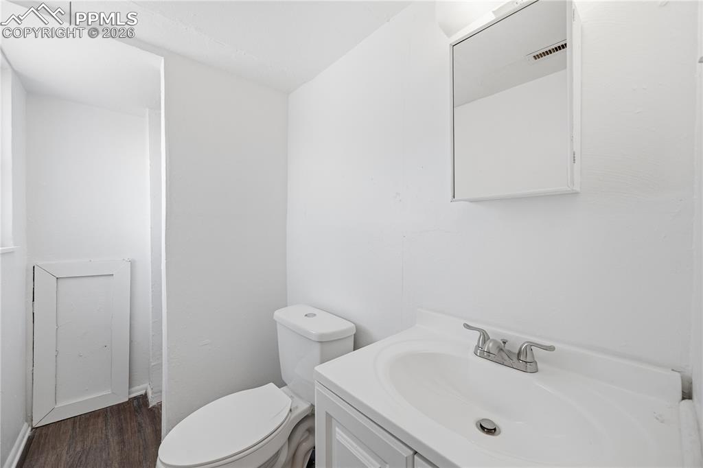 Image 24 of 33: No Description Available