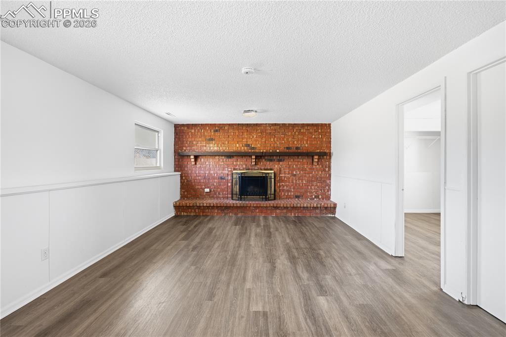 Image 26 of 33: No Description Available