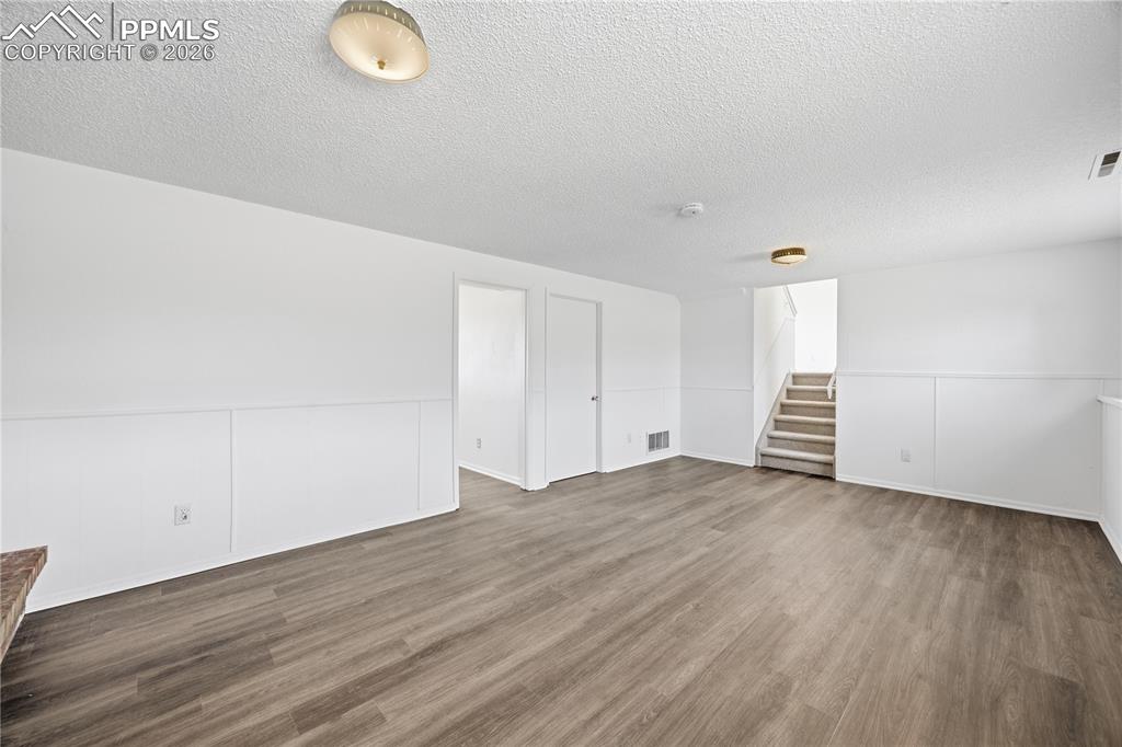 Image 28 of 33: No Description Available