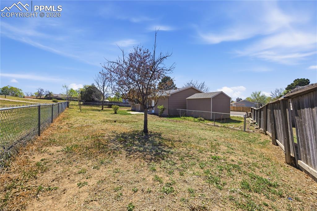 Image 30 of 33: No Description Available