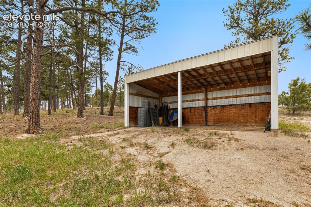 Image 41 of 50: Loafing Shed