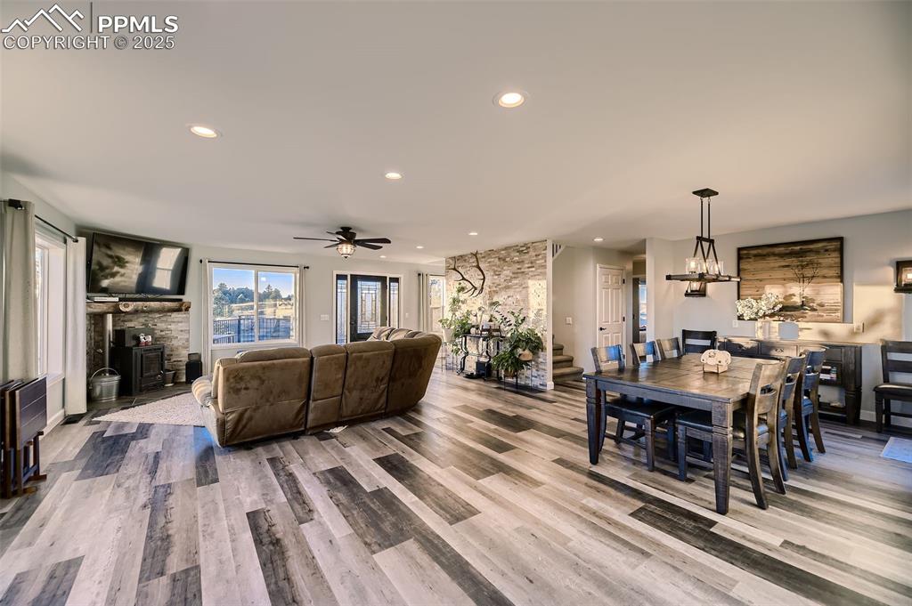 Image 6 of 39: Dining Area