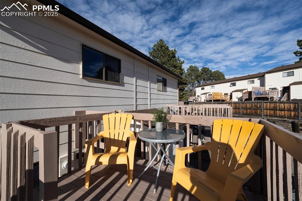 Image 23 of 23: Deck