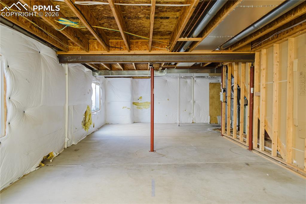 Image 29 of 33: Basement