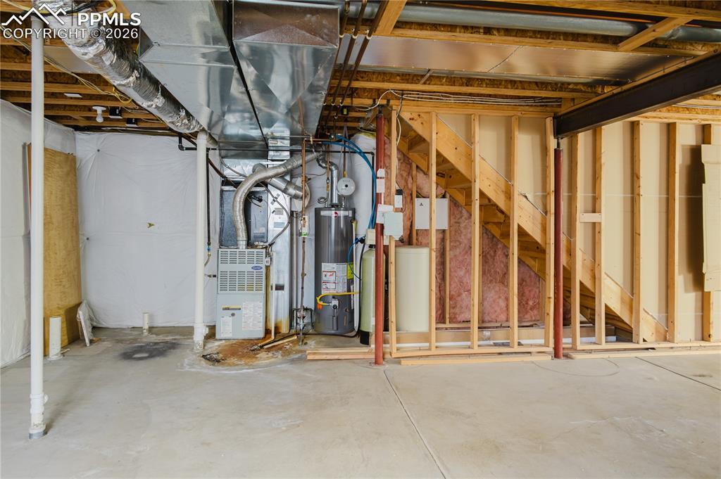 Image 31 of 33: Basement