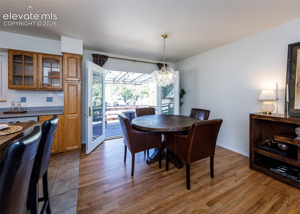 Image 12 of 48: Dining Area