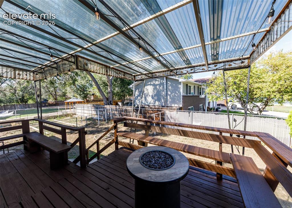 Image 43 of 48: Deck