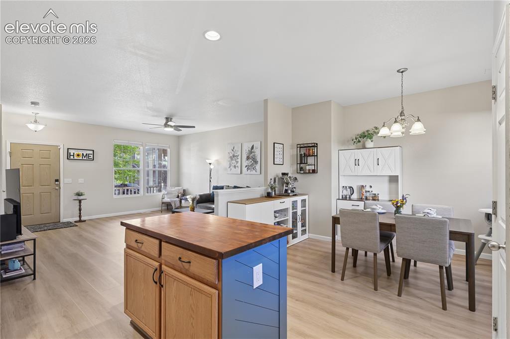 Image 16 of 26: Kitchen
