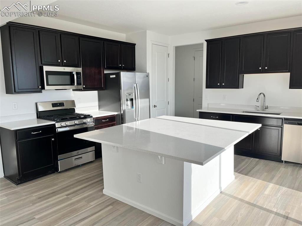 Listing 4563149, Image 3 of 10