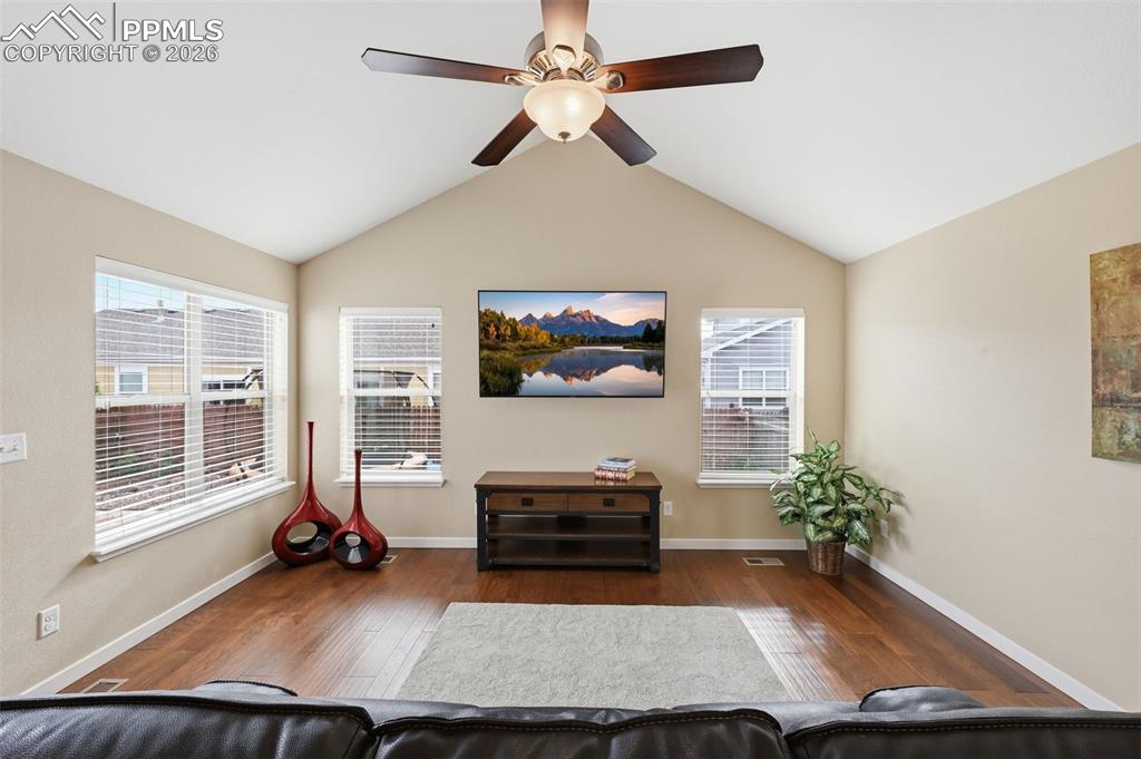 Image 16 of 36: Living Room