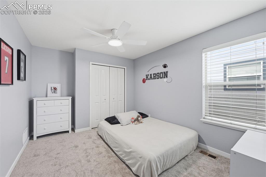 Image 24 of 36: Bedroom