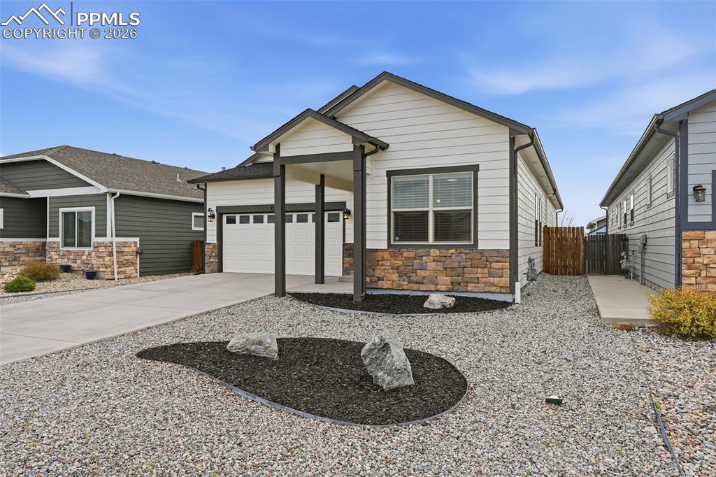 Image 6 of 36: Front of Structure