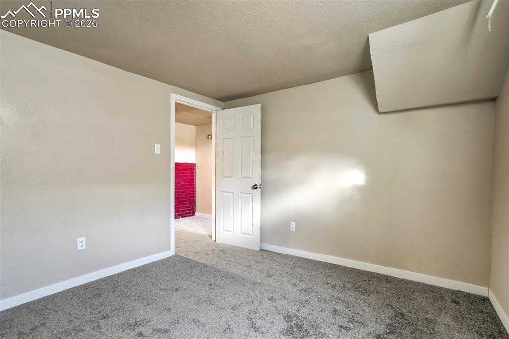 Image 22 of 28: Third Bedroom