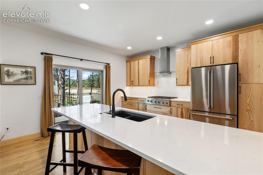 Image 20 of 48: Kitchen