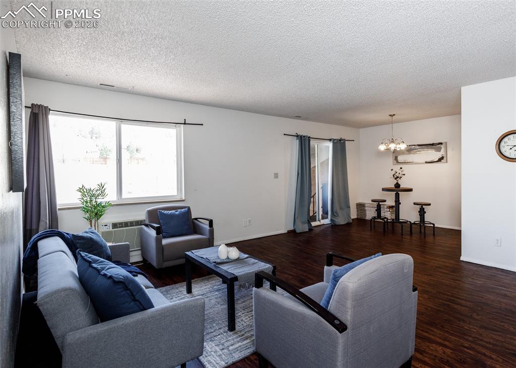 Image 11 of 45: Living Room