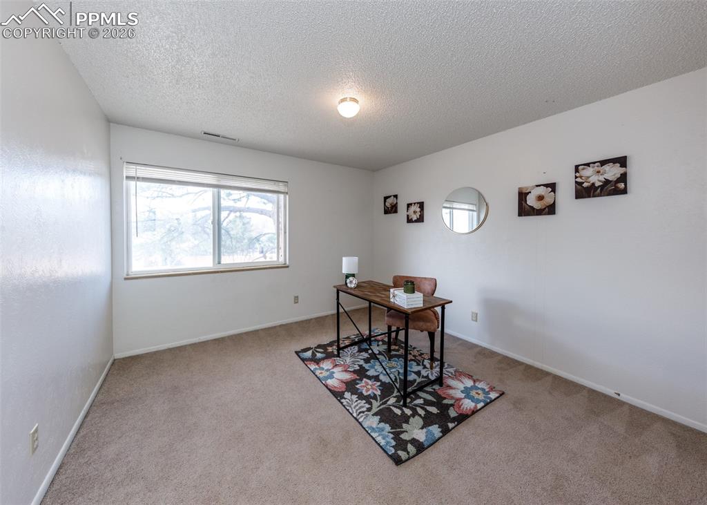 Image 28 of 45: Bedroom