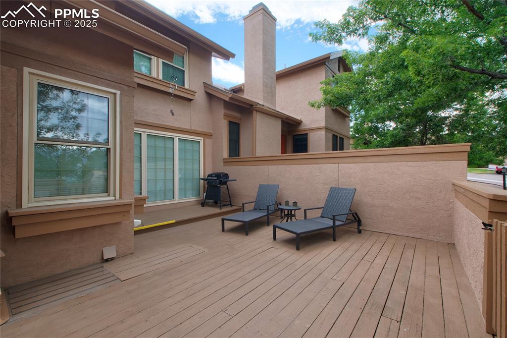 Image 3 of 38: Deck