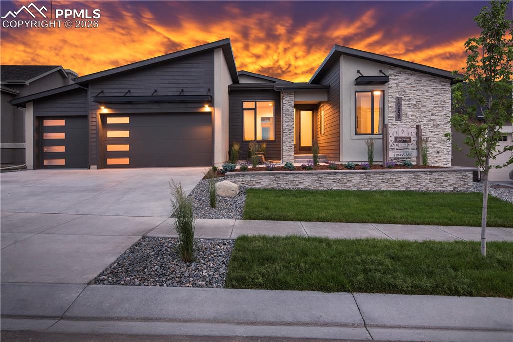 Image 1 of 44: No Description Available