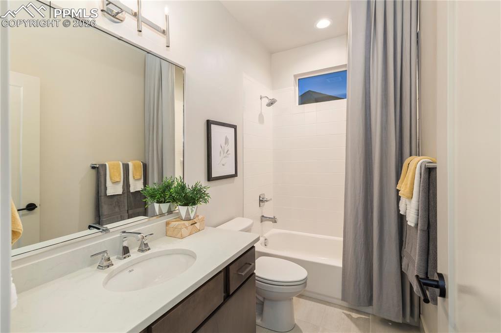 Image 25 of 44: No Description Available