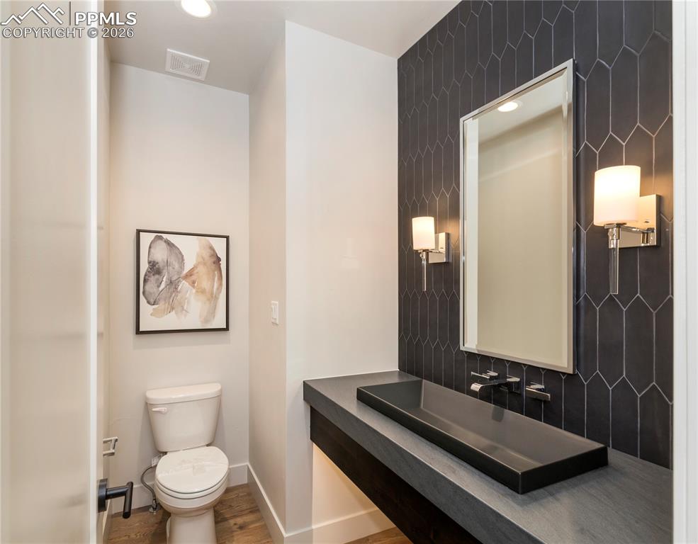 Image 26 of 44: No Description Available